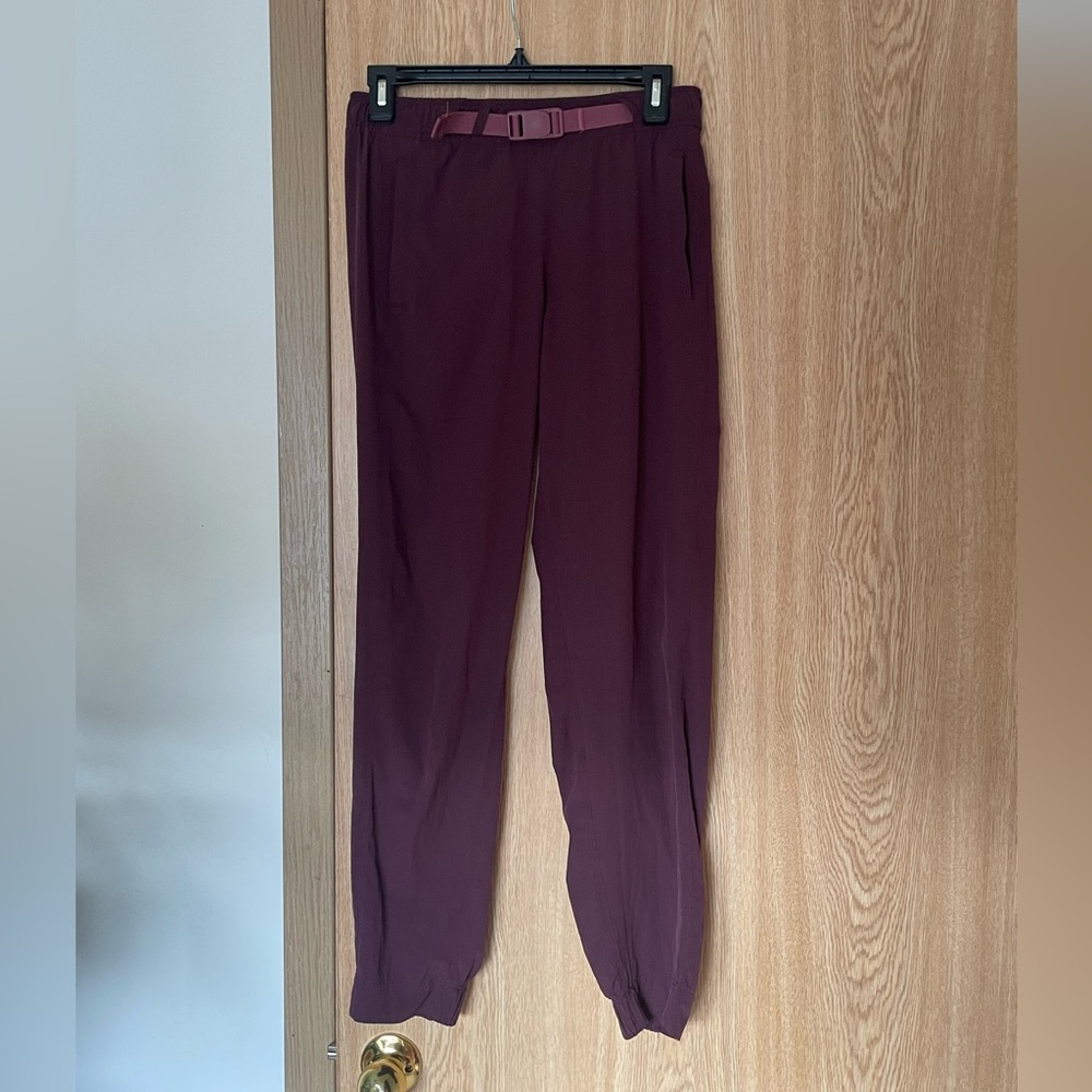 Title Nine Aero Tech Jogger Pants